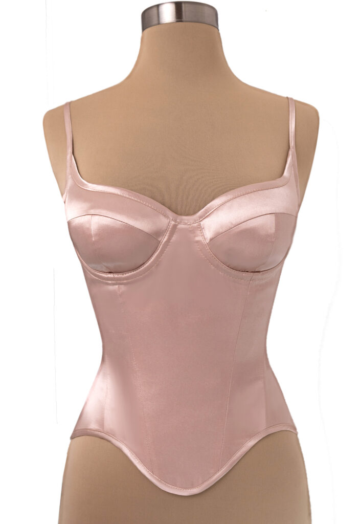 Выкройка корсета с чашками (с выходом под бретель)